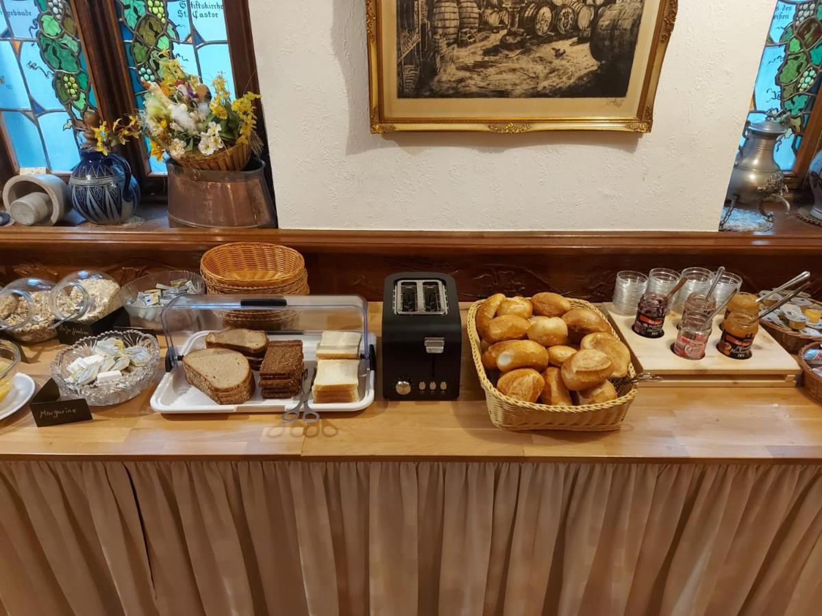 Hotel Weinhaus Am Stiftstor Treis-Karden Luaran gambar