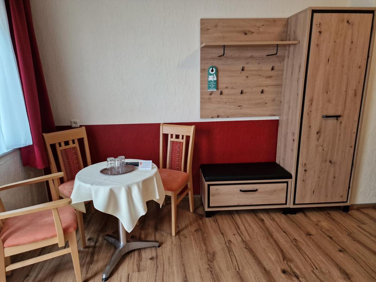 Hotel Weinhaus Am Stiftstor Treis-Karden Luaran gambar