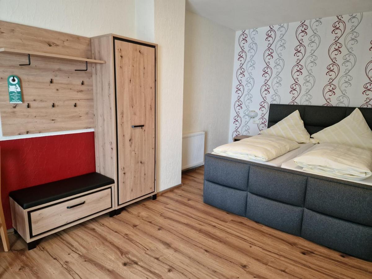 Hotel Weinhaus Am Stiftstor Treis-Karden Luaran gambar